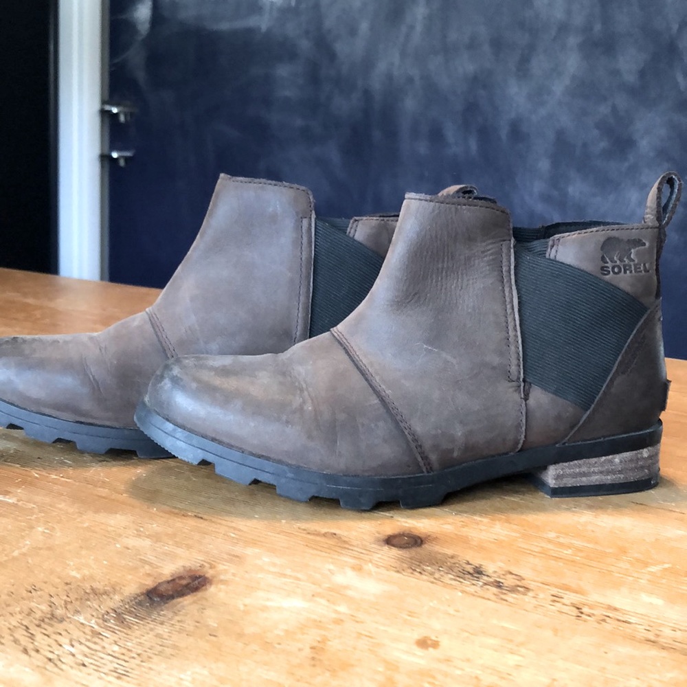 Sorel Emelie Chelsea Boots
